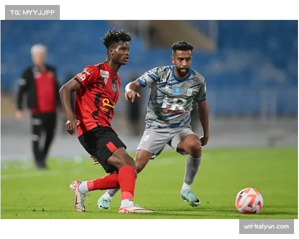 圣马克西曼熟悉法甲环境 免签交易为朗斯提供即战力与经验补充